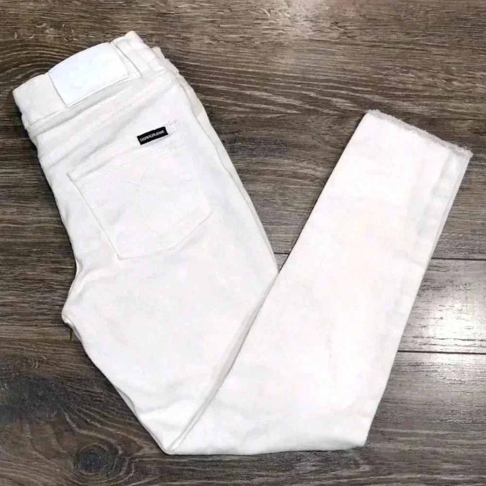 Calvin Klein slim fit Jeans Girls Size 10 - Picture 2 of 13